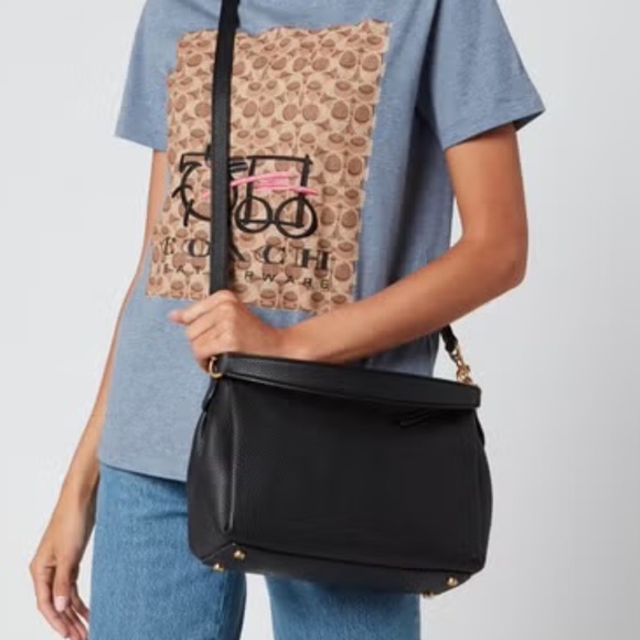 Looking For Coach Shay Crossbody - Black - Picture 2 of 2